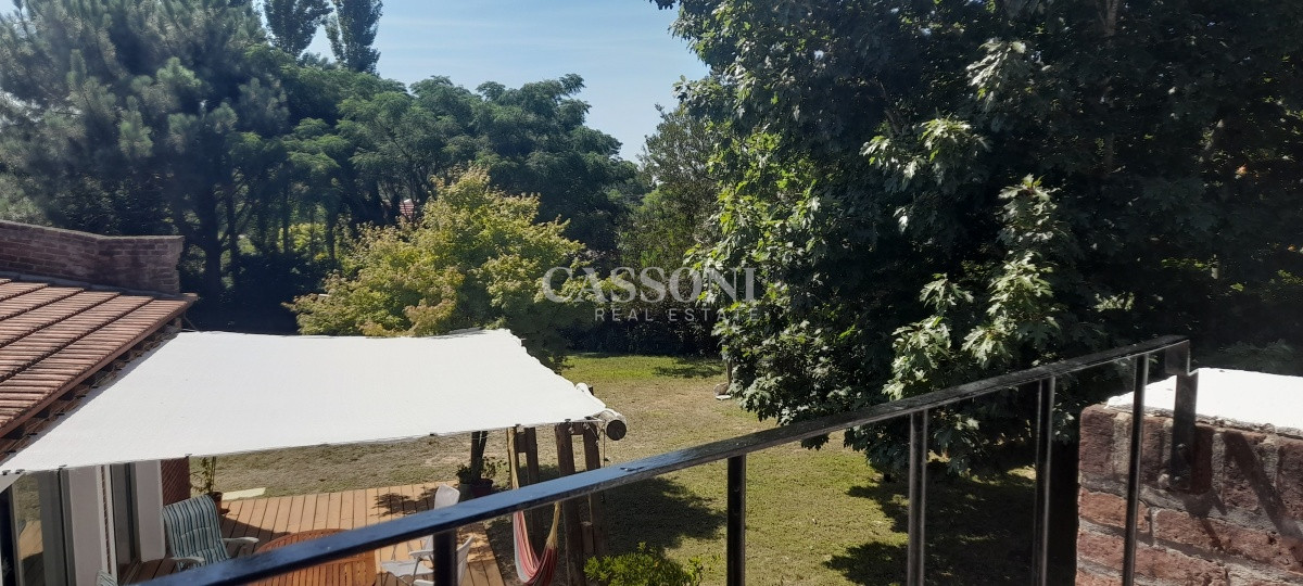 Casa ID.936 - Casa de 5 Dormitorios en Zona Colegios 