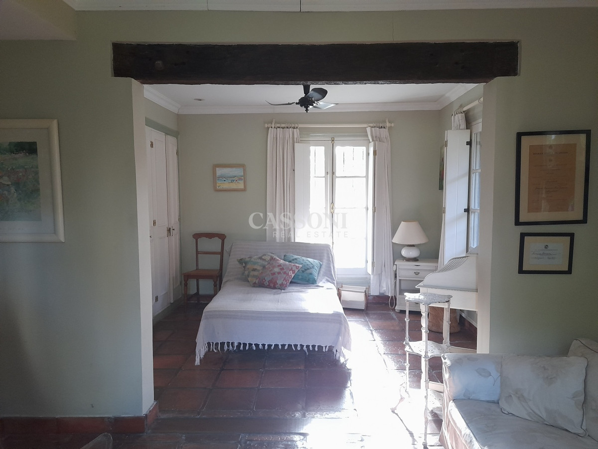 Casa ID.1261 - Casa en Mansa, Gran terreno, Piscina climatizada, Losa radiante 