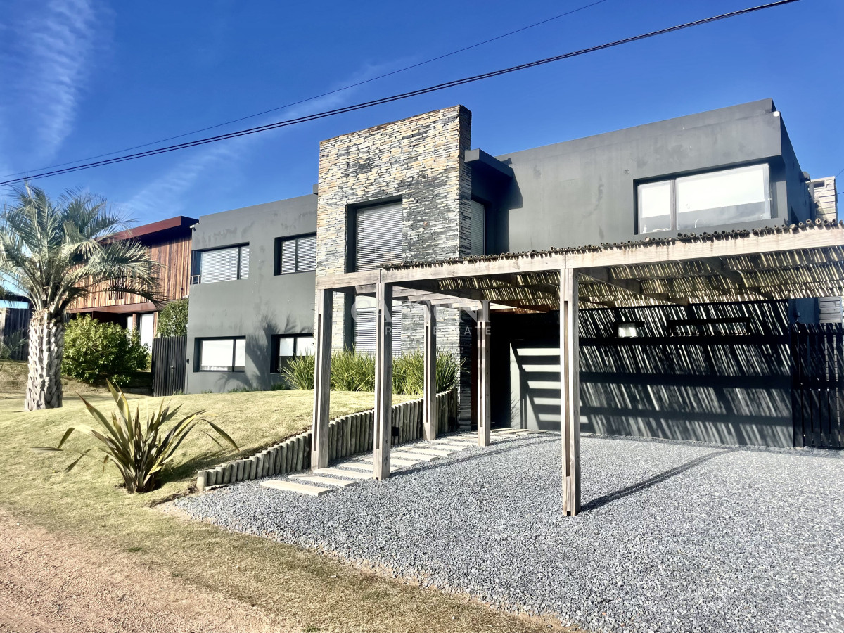 Casa ID.4954 - Casa segunda linea en Montoya
