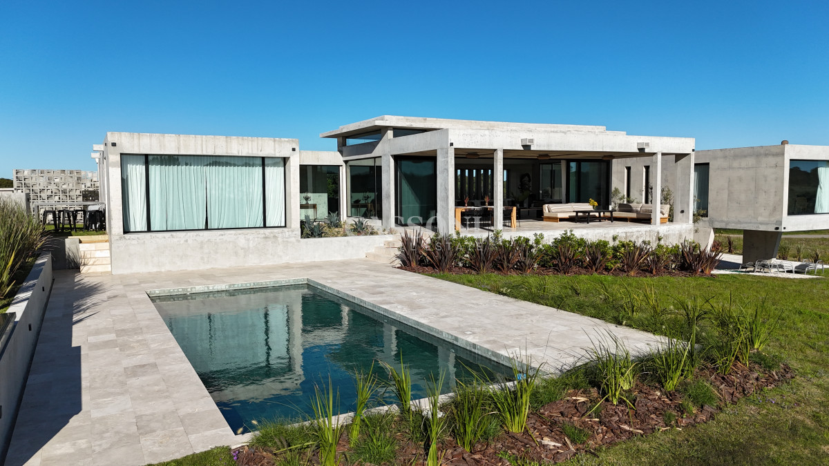 Casa ID.5131 - casa moderna en laguna escondida