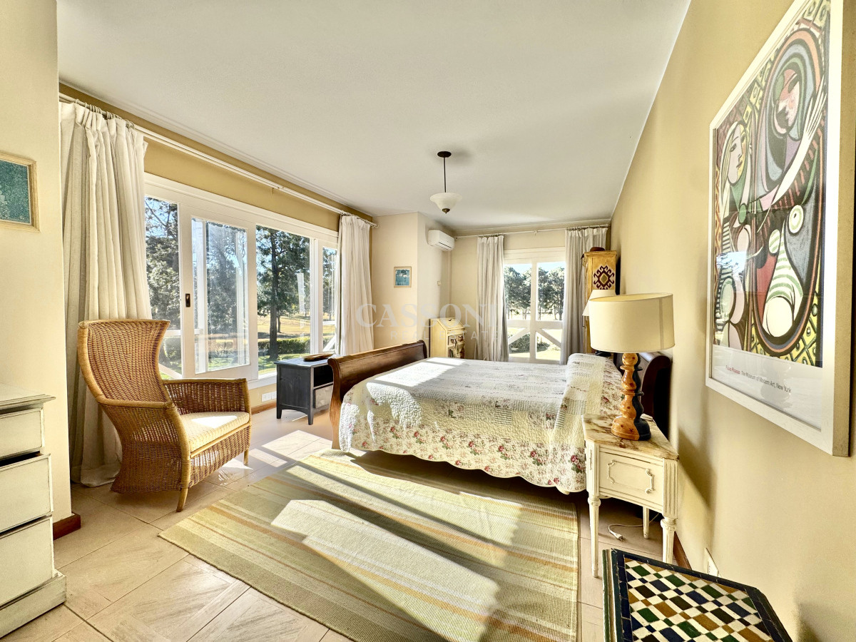 Casa ID.5010 - Residencia clásica con encanto colonial frente al golf
