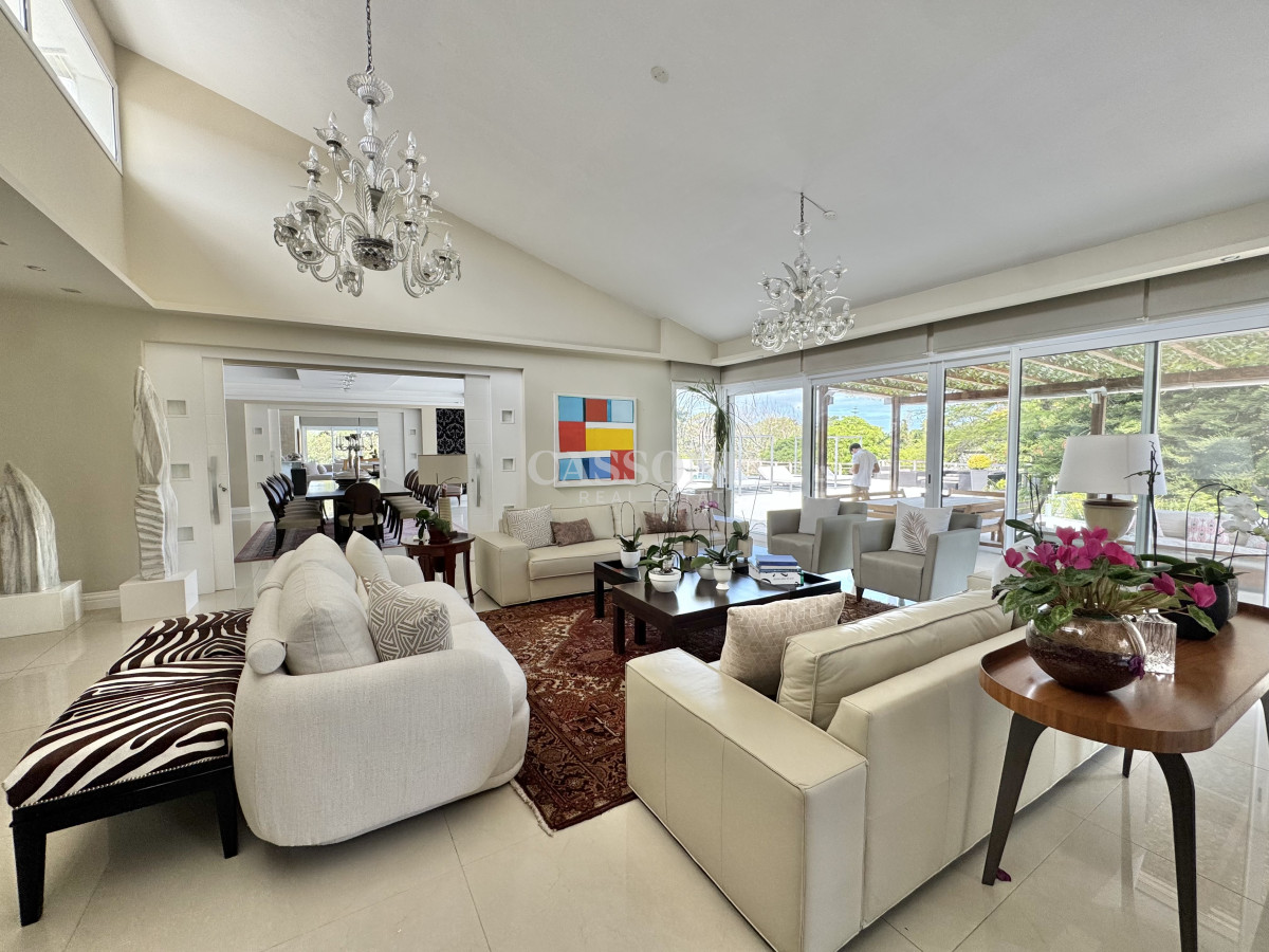 Casa ID.5098 - Espectacular Casa en Venta San Rafael