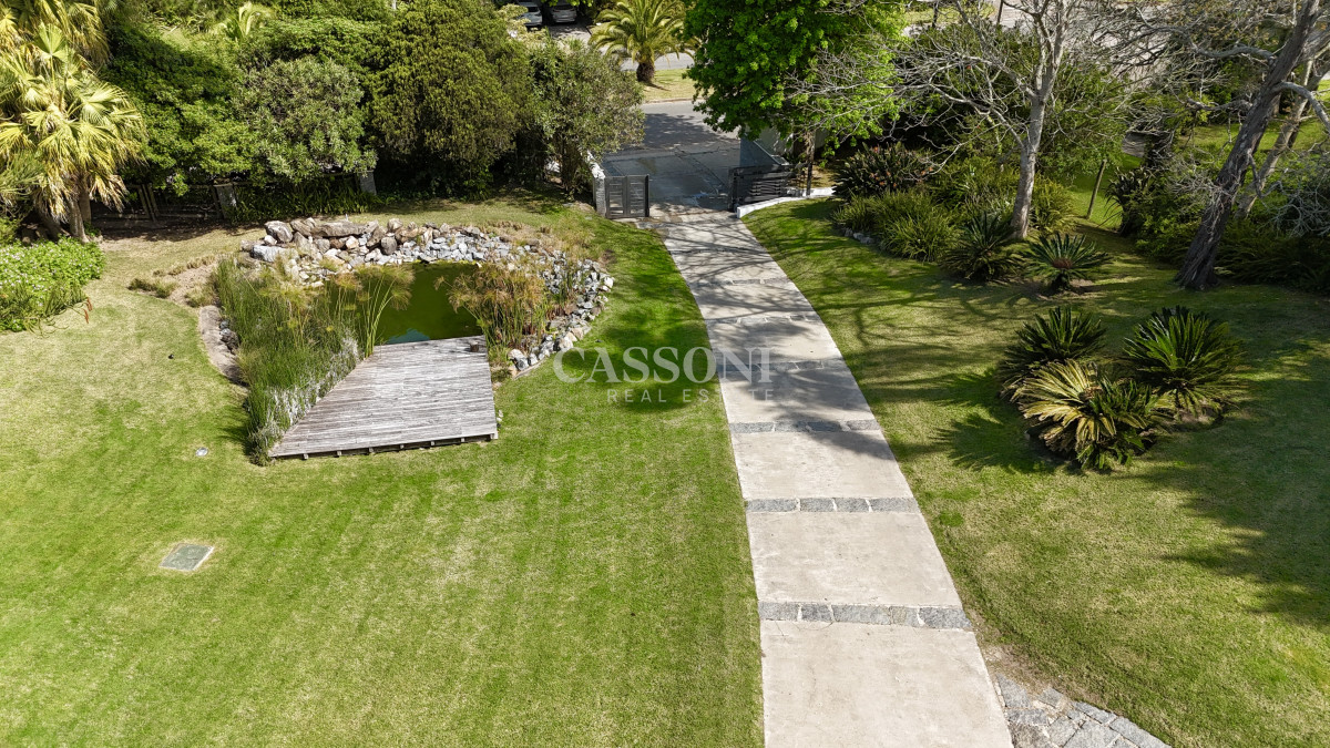 Casa ID.5098 - Espectacular Casa en Venta San Rafael