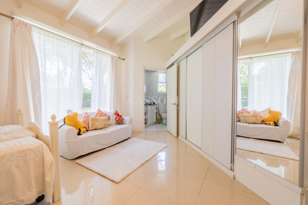 Casa ID.78 - Venta, Espectacular Residencia en Barrio Privado, La Arbolada  