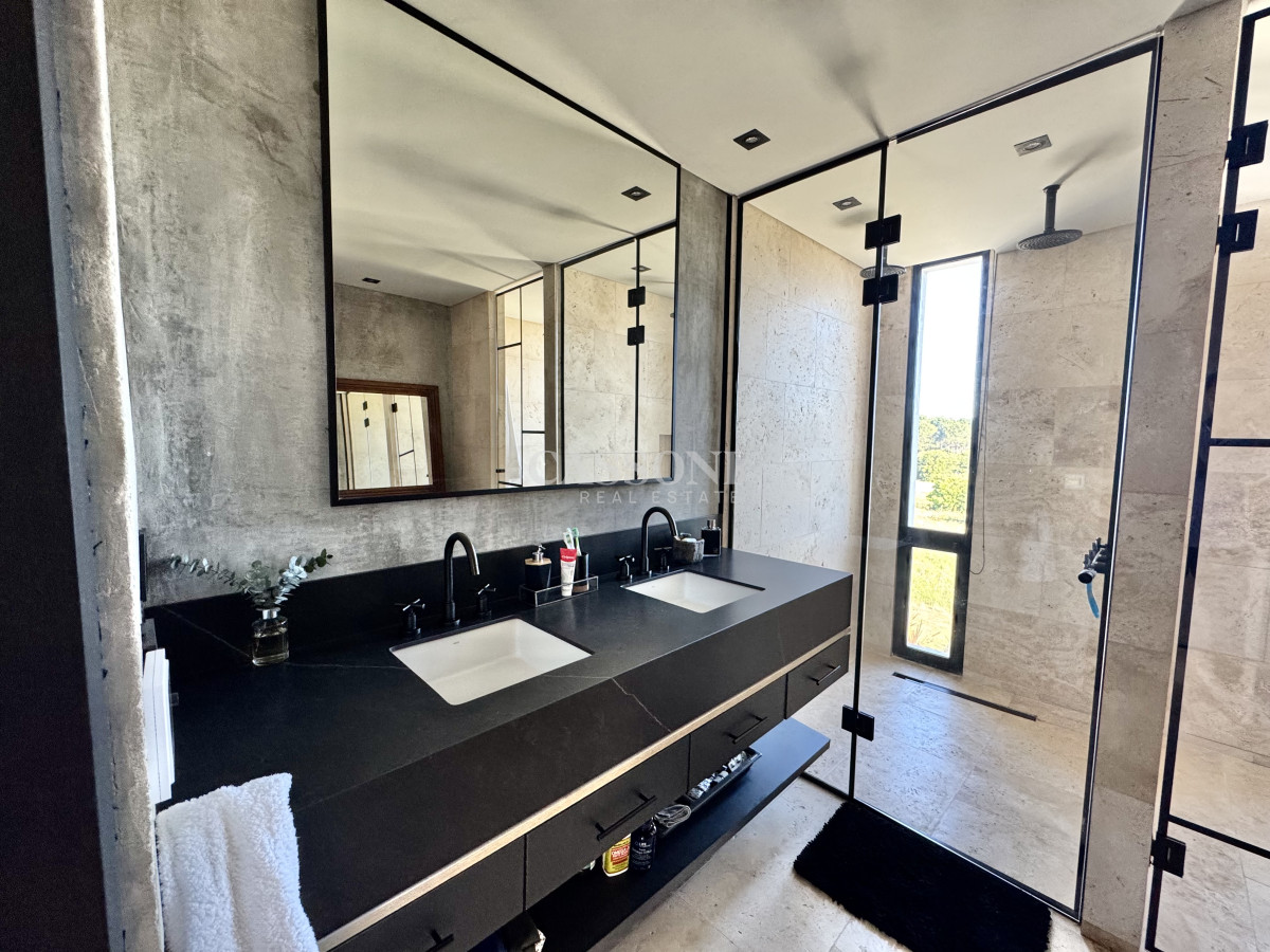 Casa ID.5131 - casa moderna en laguna escondida