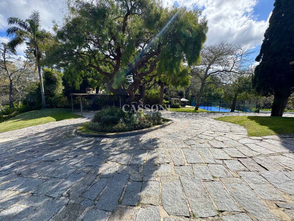 Casa ID.5098 - Espectacular Casa en Venta San Rafael