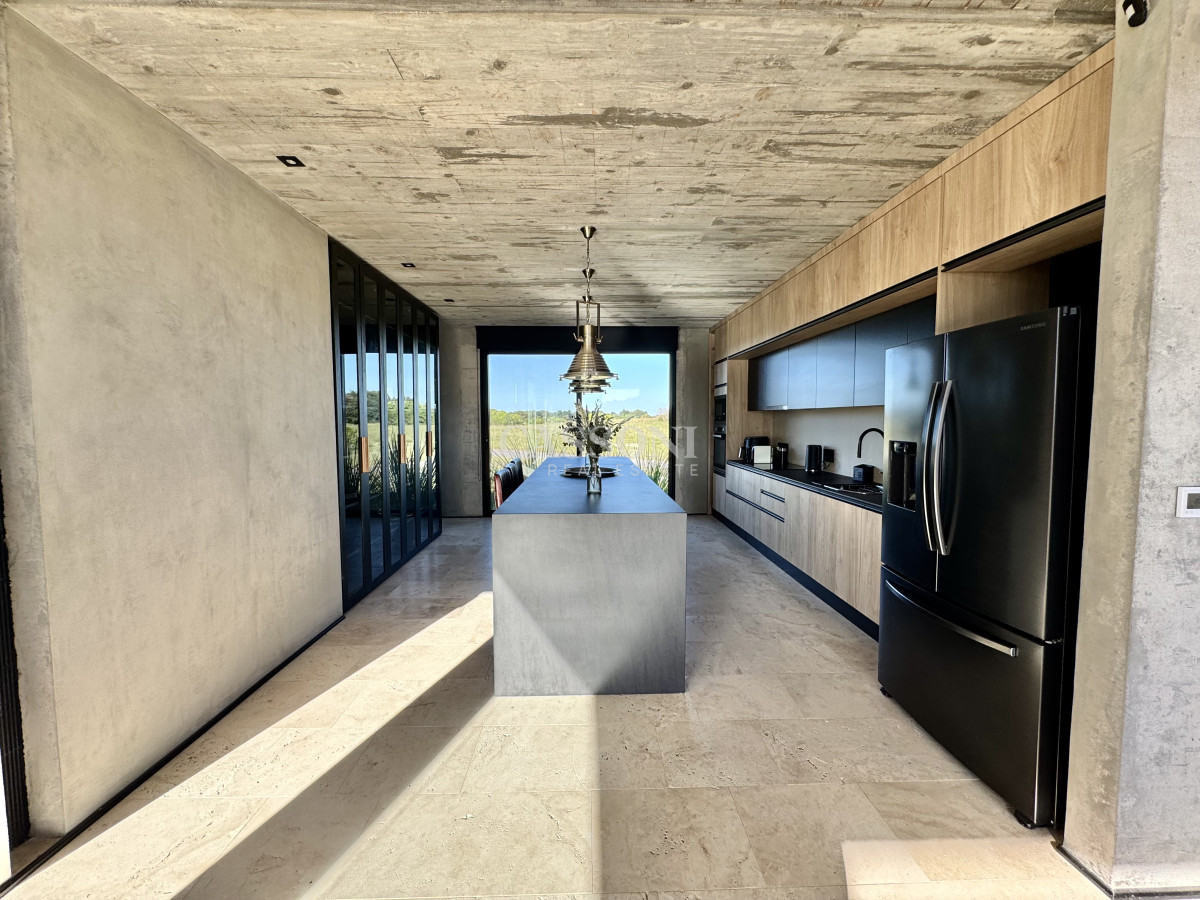 Casa ID.5131 - casa moderna en laguna escondida