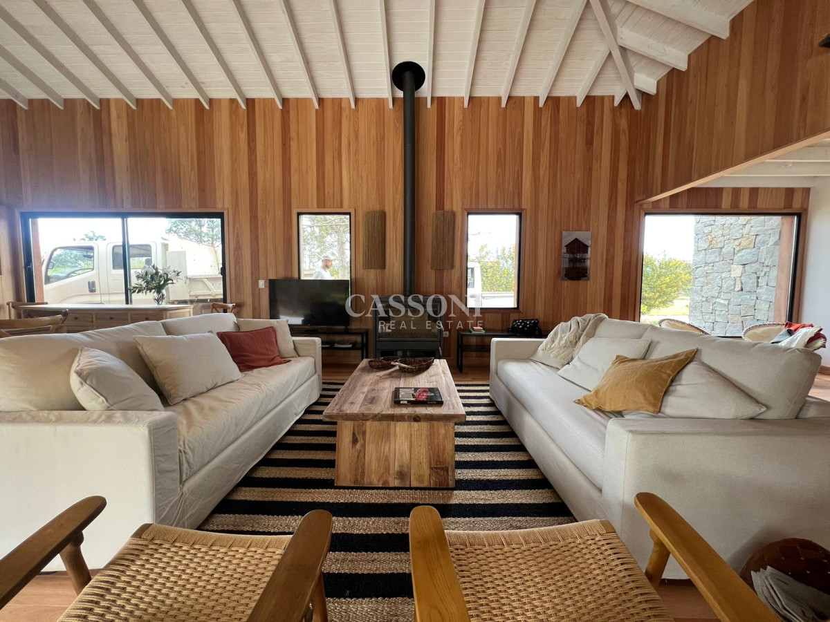 Casa ID.4888 - LAGUNA ESCONDIDA – Arquitectura, diseño y naturaleza en perfecta armonía