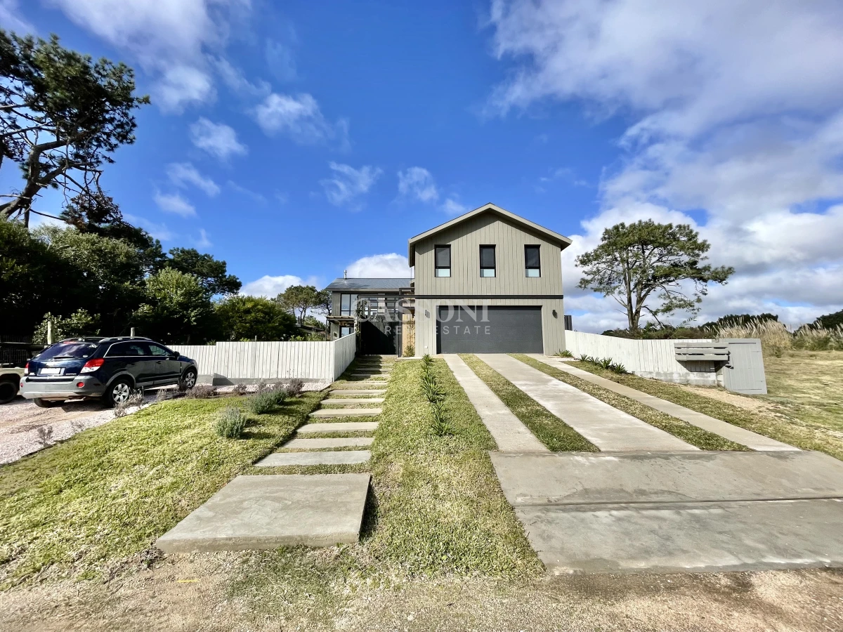 Casa ID.4882 - Casa de estreno en Pinar del Faro