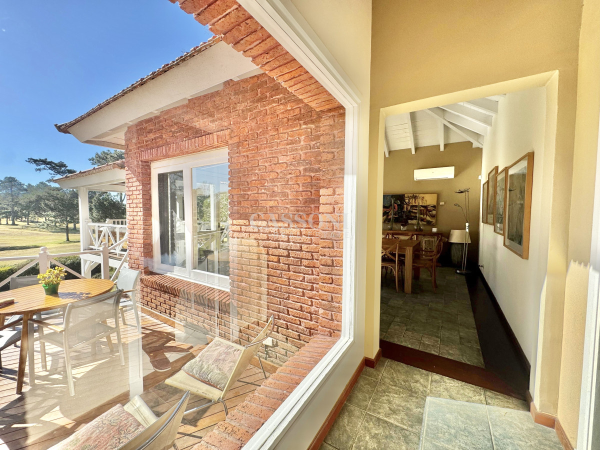 Casa ID.5010 - Residencia clásica con encanto colonial frente al golf