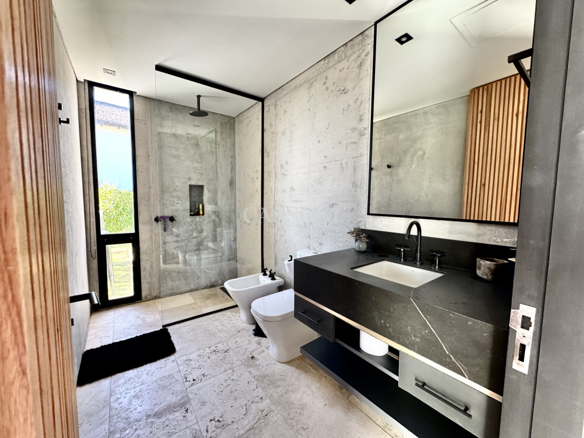 Casa ID.5131 - casa moderna en laguna escondida