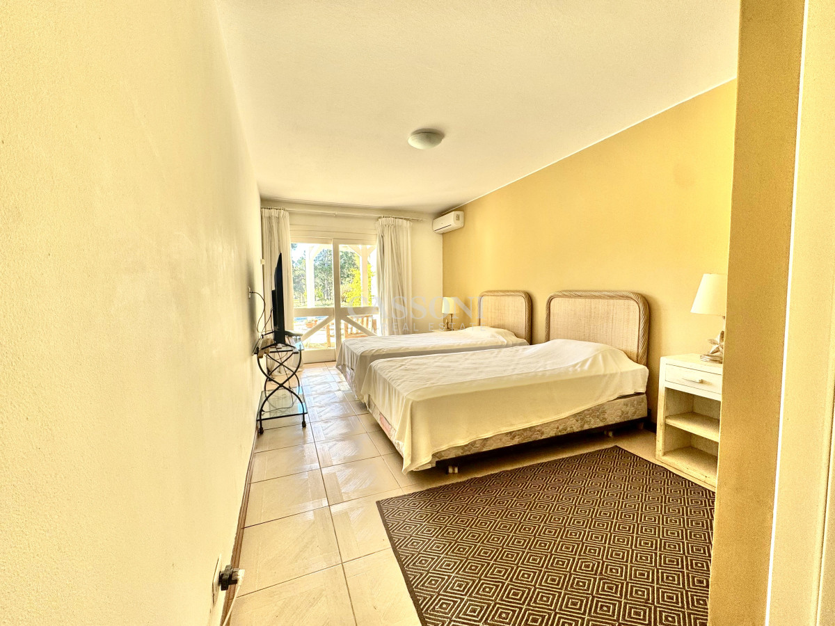 Casa ID.5010 - Residencia clásica con encanto colonial frente al golf