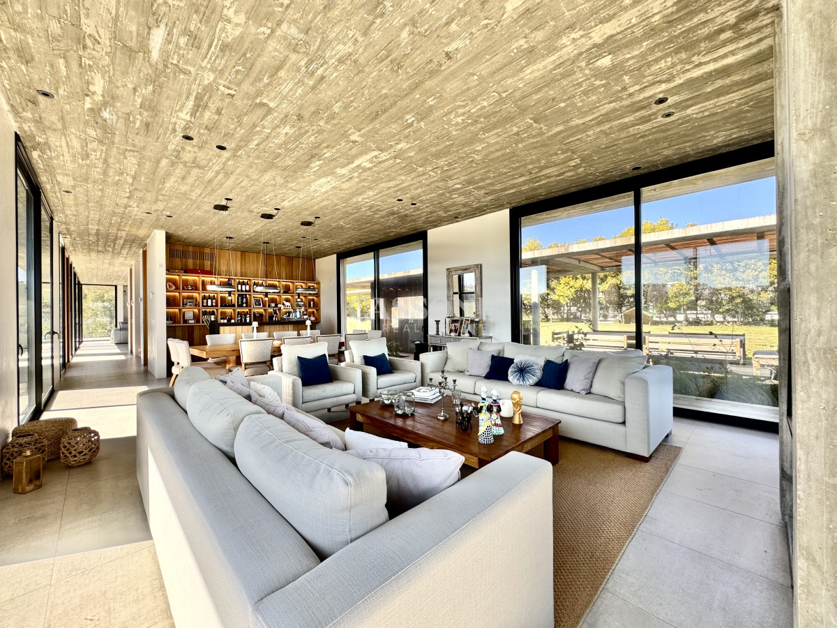 Casa ID.5033 - Casa en laguna estates