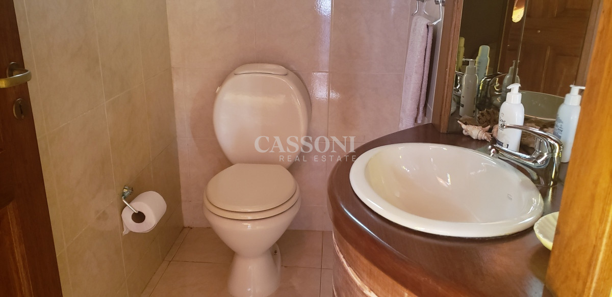 Casa ID.1783 - Venta Casa en Manzana Entera, Proyecto Aprobado para Edificio