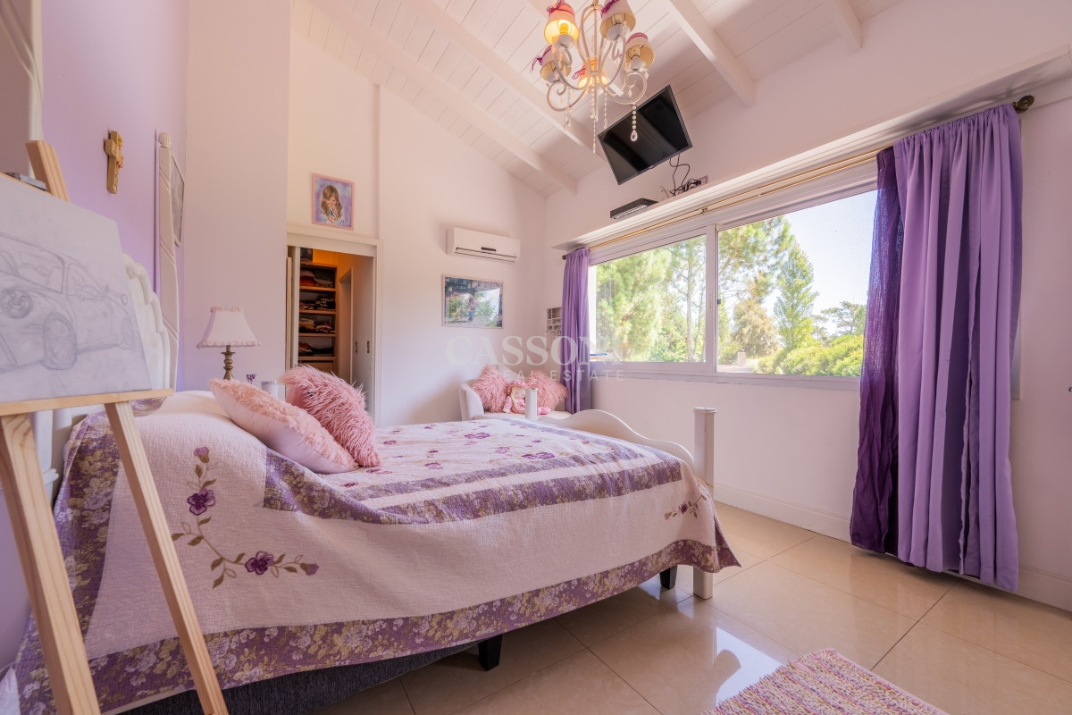 Casa ID.78 - Venta, Espectacular Residencia en Barrio Privado, La Arbolada  