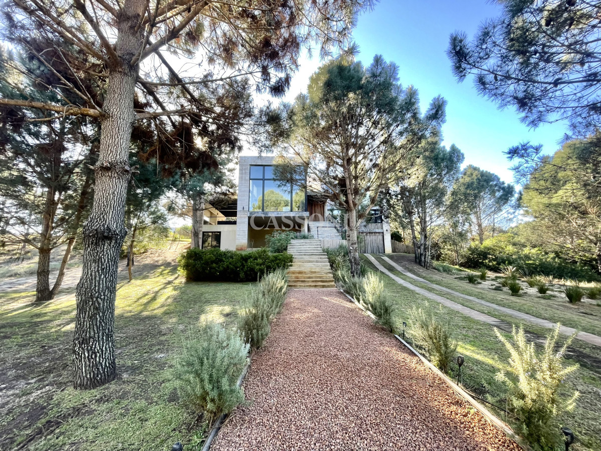 Casa ID.4908 - Refugio de diseño en Laguna Escondida: elegancia, calma y naturaleza