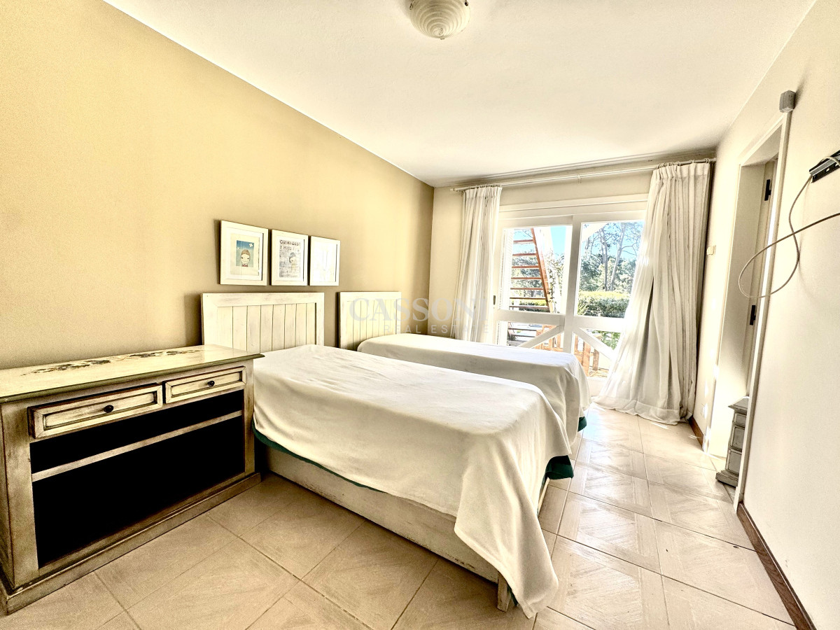 Casa ID.5010 - Residencia clásica con encanto colonial frente al golf