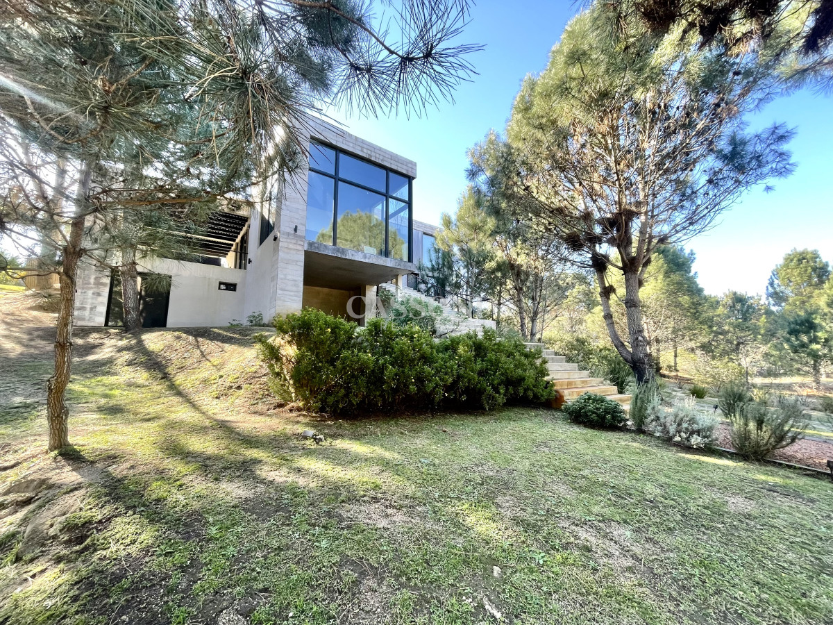 Casa ID.4908 - Refugio de diseño en Laguna Escondida: elegancia, calma y naturaleza