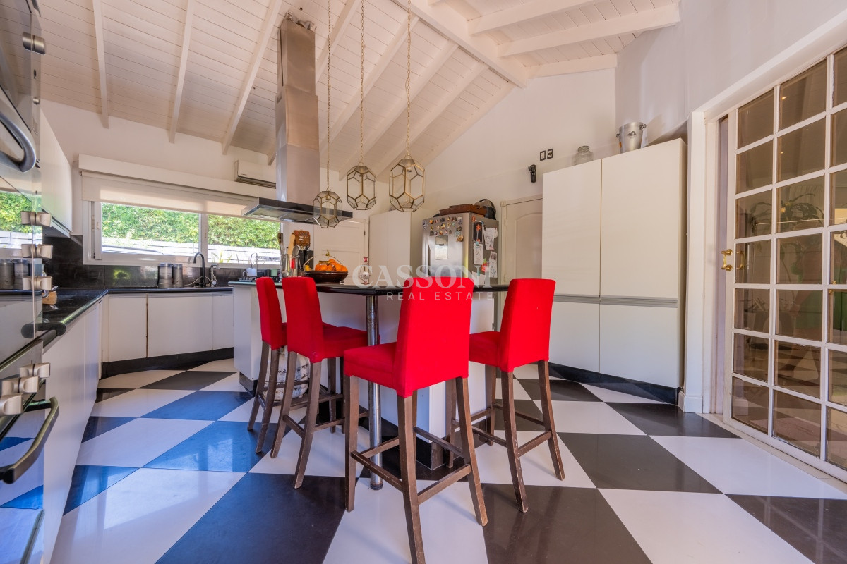 Casa ID.78 - Venta, Espectacular Residencia en Barrio Privado, La Arbolada  