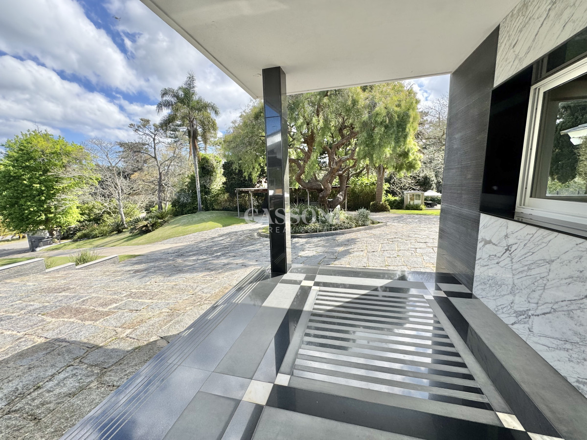 Casa ID.5098 - Espectacular Casa en Venta San Rafael