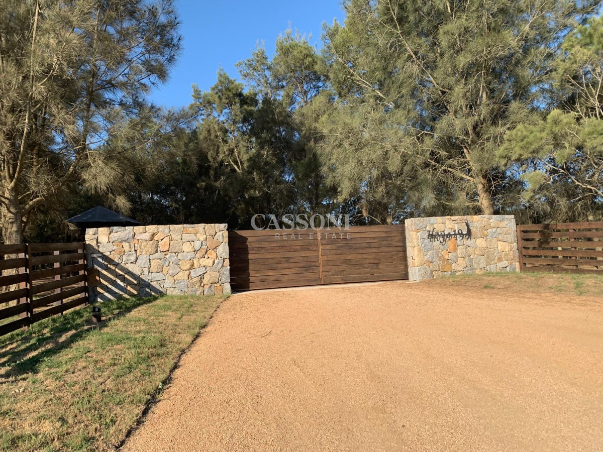 Casa ID.4985 - Oportunidad en hoyo 19
