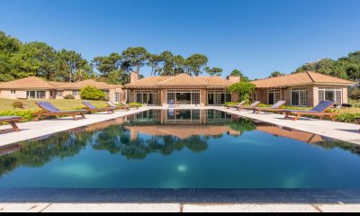 Venta, Residencia en barrio Lugano, 9 Dormitorios