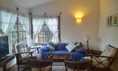 Venta Casa de 3 Dormitorios, A pasos de Playa Brava