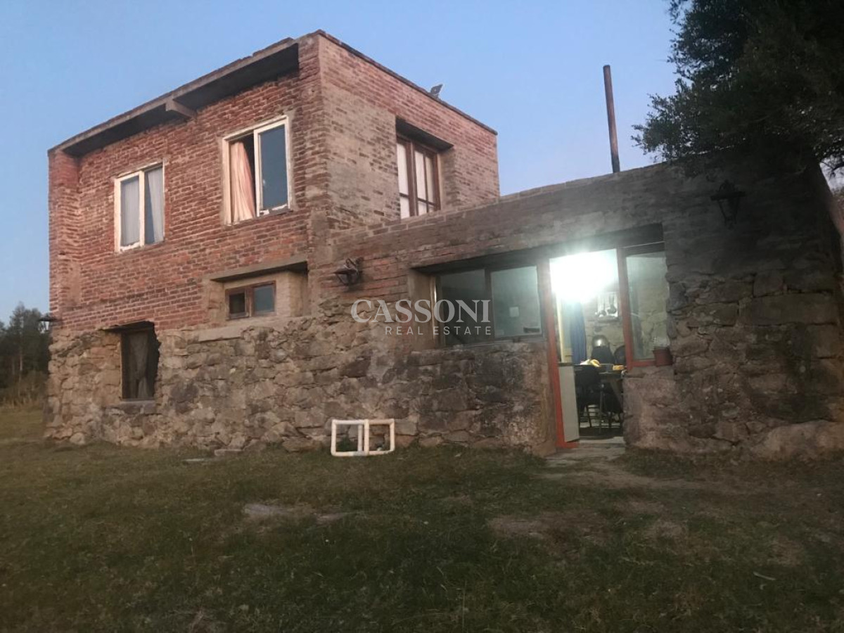 Chacra ID.3953 - MUY LINDO CAMPO EN GARZÓN CON FINCA  DE 2 DORMITORIOS
