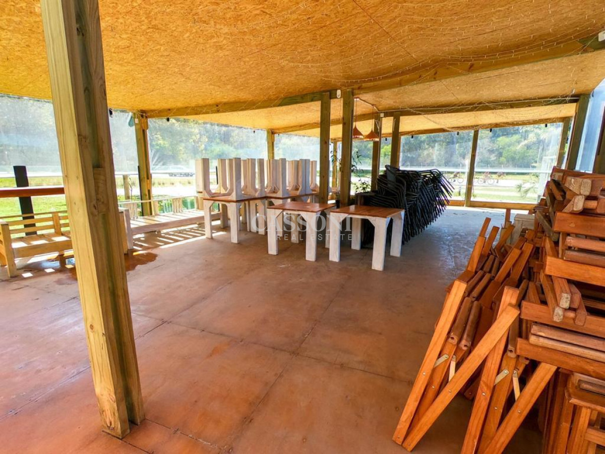 Local Comercial ID.106 - Alquiler o Venta de Local en Solanas