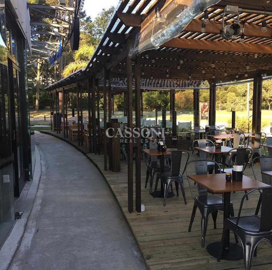Local Comercial ID.110 - Venta o alquiler de local en Solanas