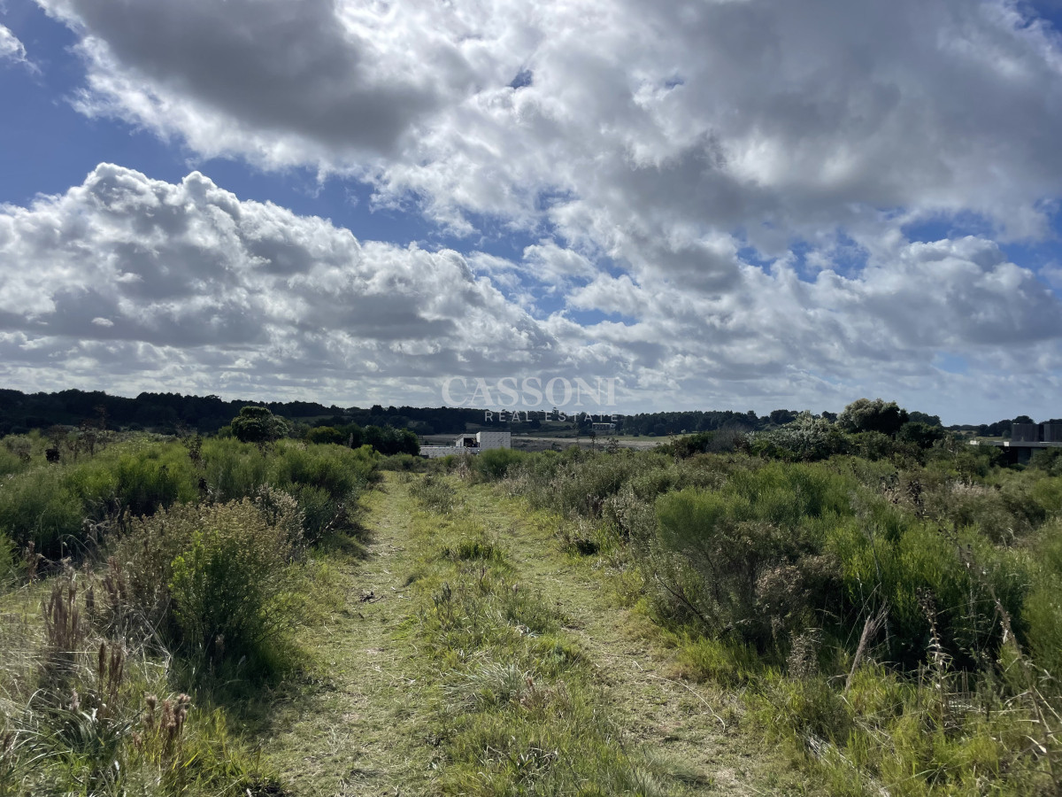 Terreno ID.4910 - Un Proyecto con Vista al Futuro-laguna escondida
