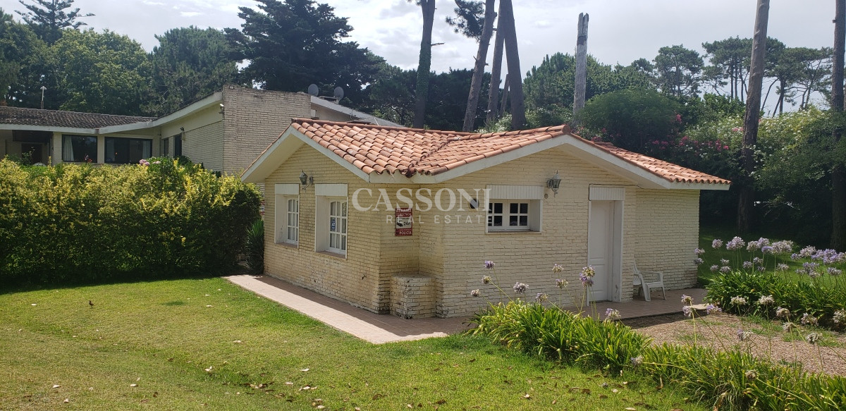 Terreno ID.1611 - Venta Manzana Entera con Casa, Proyecto Aprobado para Edificio