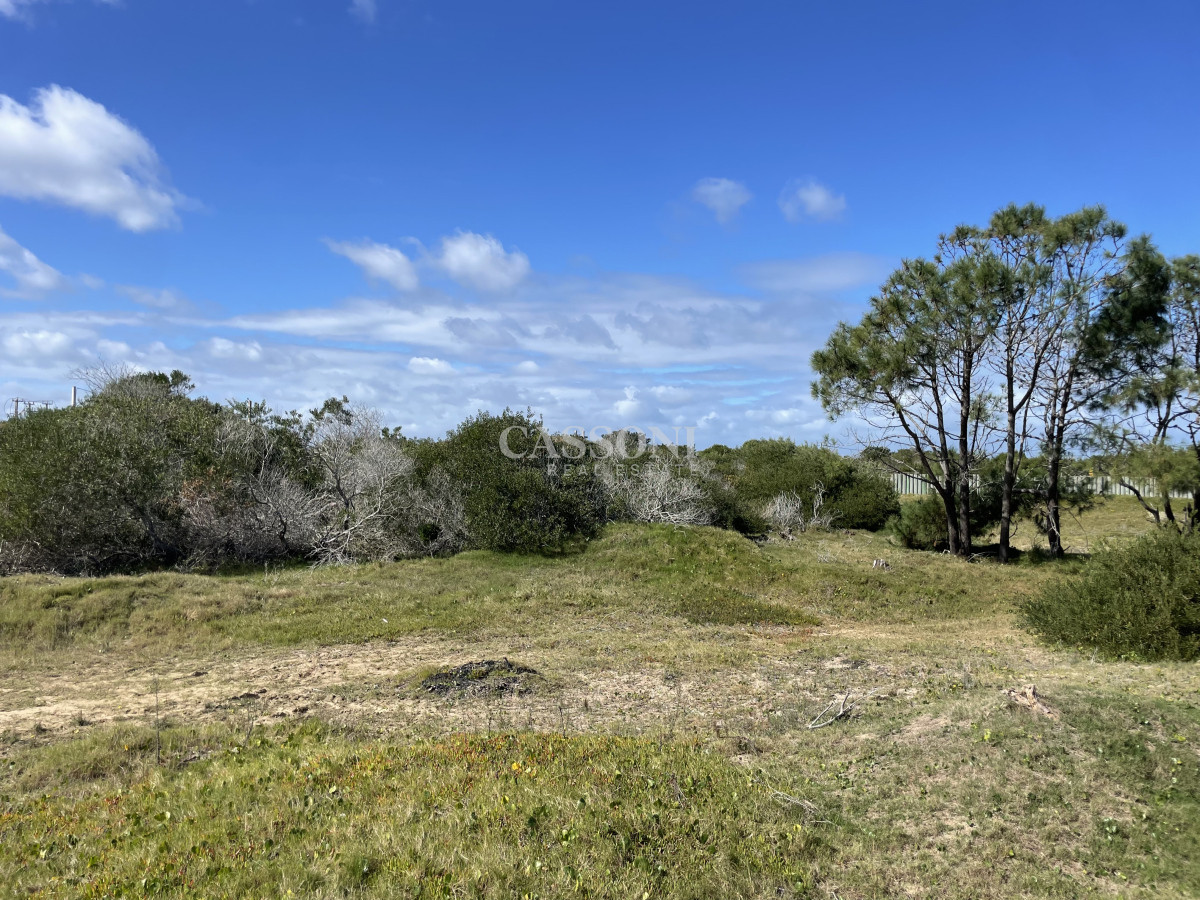 Terreno ID.4917 - Terreno en Primera Línea de Laguna Escondida