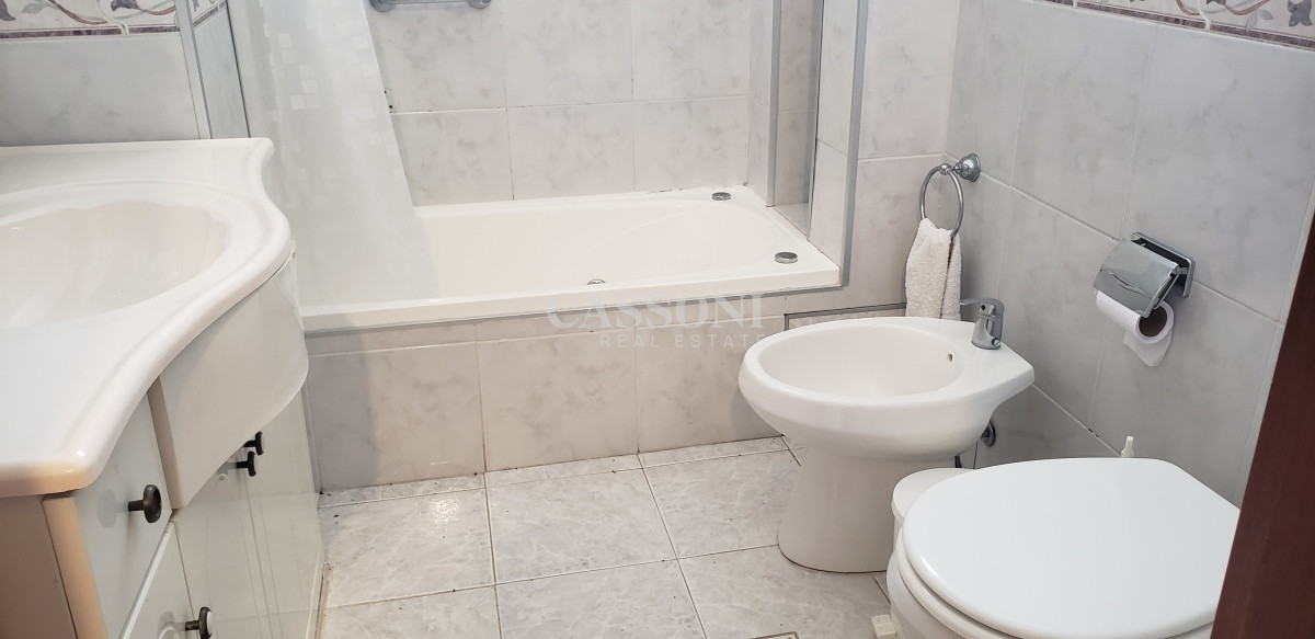 Terreno ID.1611 - Venta Manzana Entera con Casa, Proyecto Aprobado para Edificio