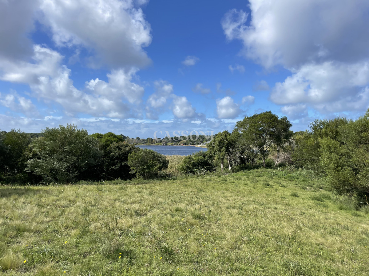 Terreno ID.4909 - lote primera línea-laguna escondida