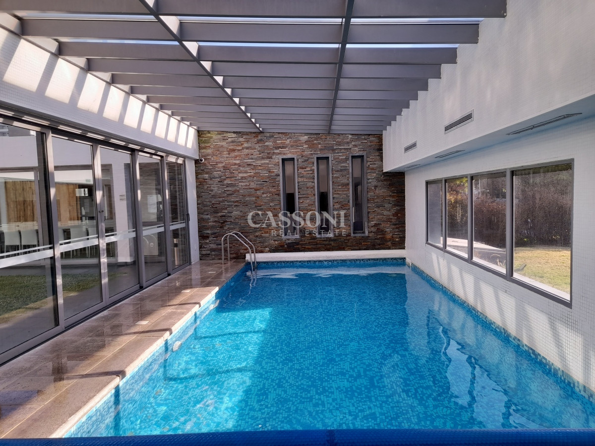 Apartamento ID.1382 - Alquiler Monoambiente, A 100 mts de pda. 6 Playa Brava, Chronos