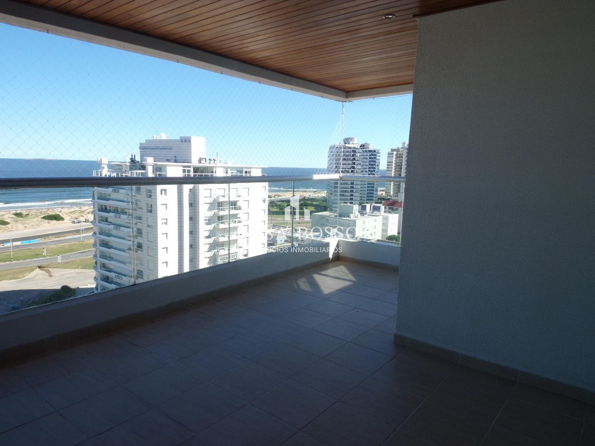 Apartamento ID.9338 - Apartamento Alquiler 3 dormitorios Punta del Este Brava Icon Brava