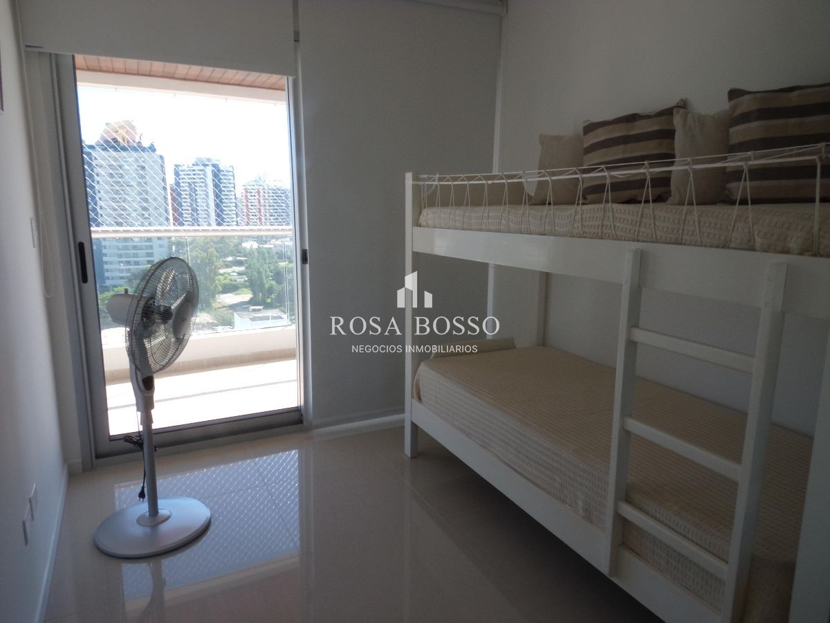Apartamento ID.9338 - Apartamento Alquiler 3 dormitorios Punta del Este Brava Icon Brava