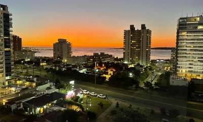 Apartamento 2 dormitorios a pasos de la playa mansa
