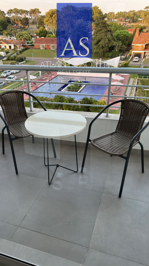 Apartamento ID.4637 - Apartamento moderno de 1 dormitotorio con servicios y garage
