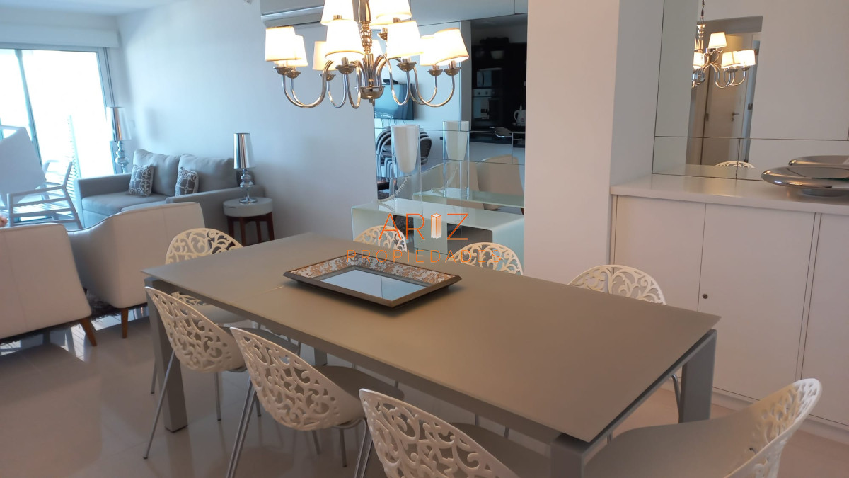 Apartamento ID.2160 - Hermoso apartamento con vista a Playa Brava GRANDES AMBIENTES 3 SUITES PUNTA DEL ESTE