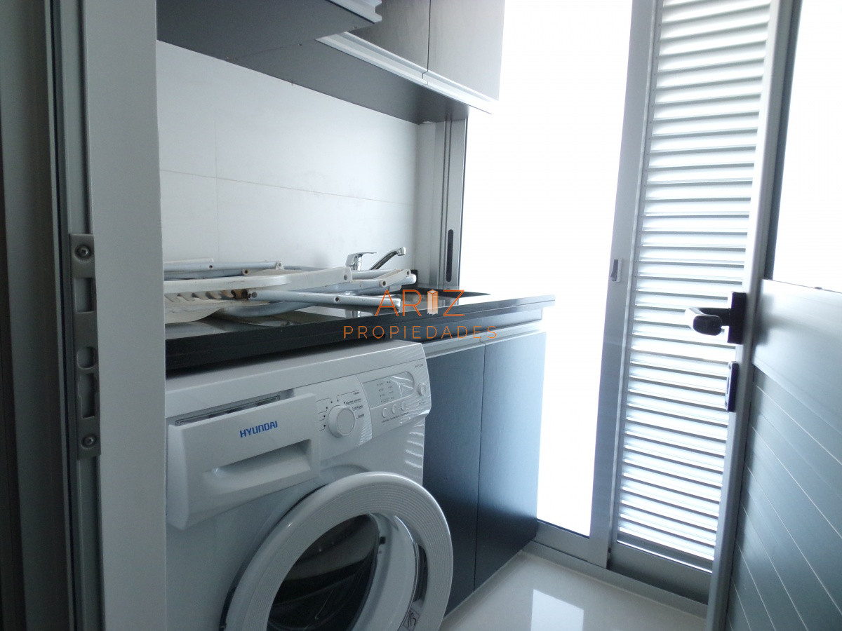 Apartamento ID.2160 - Hermoso apartamento con vista a Playa Brava GRANDES AMBIENTES 3 SUITES PUNTA DEL ESTE