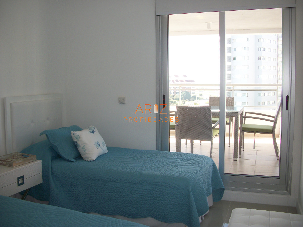 Apartamento ID.2338 - VENTA MUY BUEN PRECIO 2 DORMITORIOS Y MEDIO FOREST TOWER 