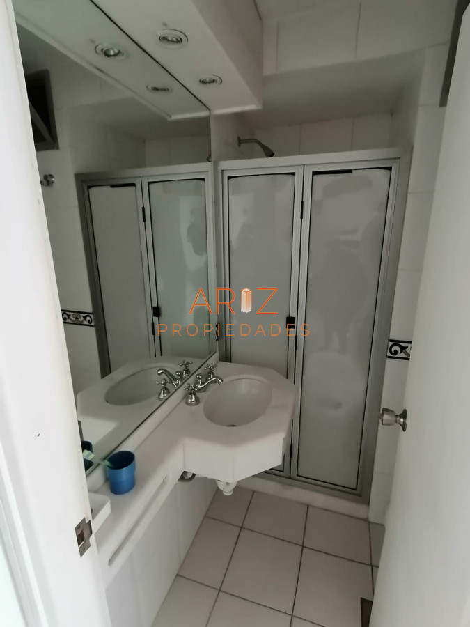 Apartamento ID.2120 - OPORTUNIDAD FRENTE AL MAR VENTA APARTAMENTO 1 DORMITORIO Y MEDIO BRAVA PUNTA DEL ESTE