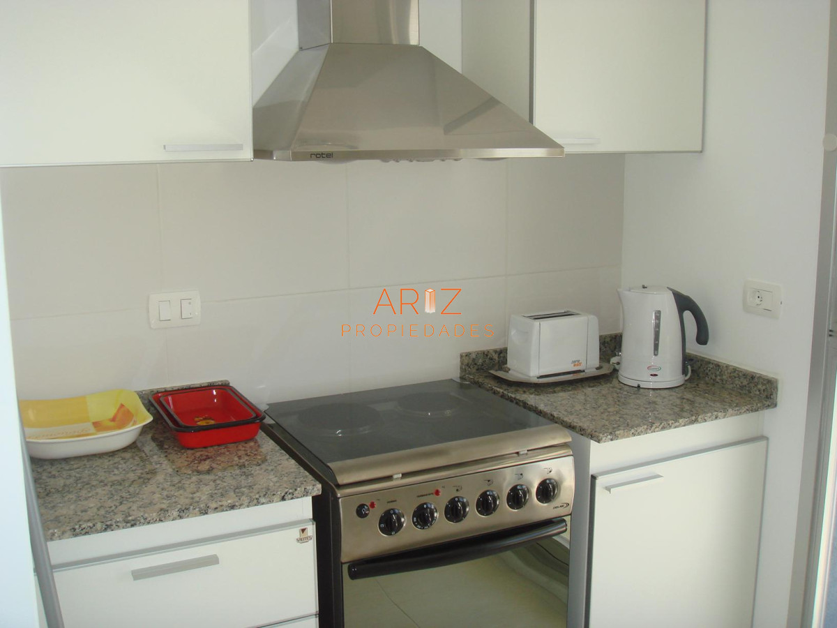 Apartamento ID.2348 - VENTA OPORTUNIDAD Apartamento, Playa Brava 3 dormitorios y 3 baños 