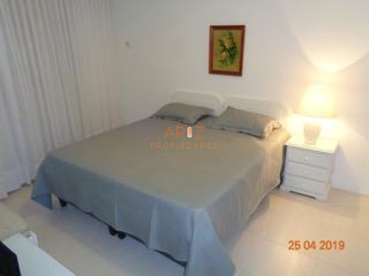 Apartamento ID.2348 - VENTA OPORTUNIDAD Apartamento, Playa Brava 3 dormitorios y 3 baños 