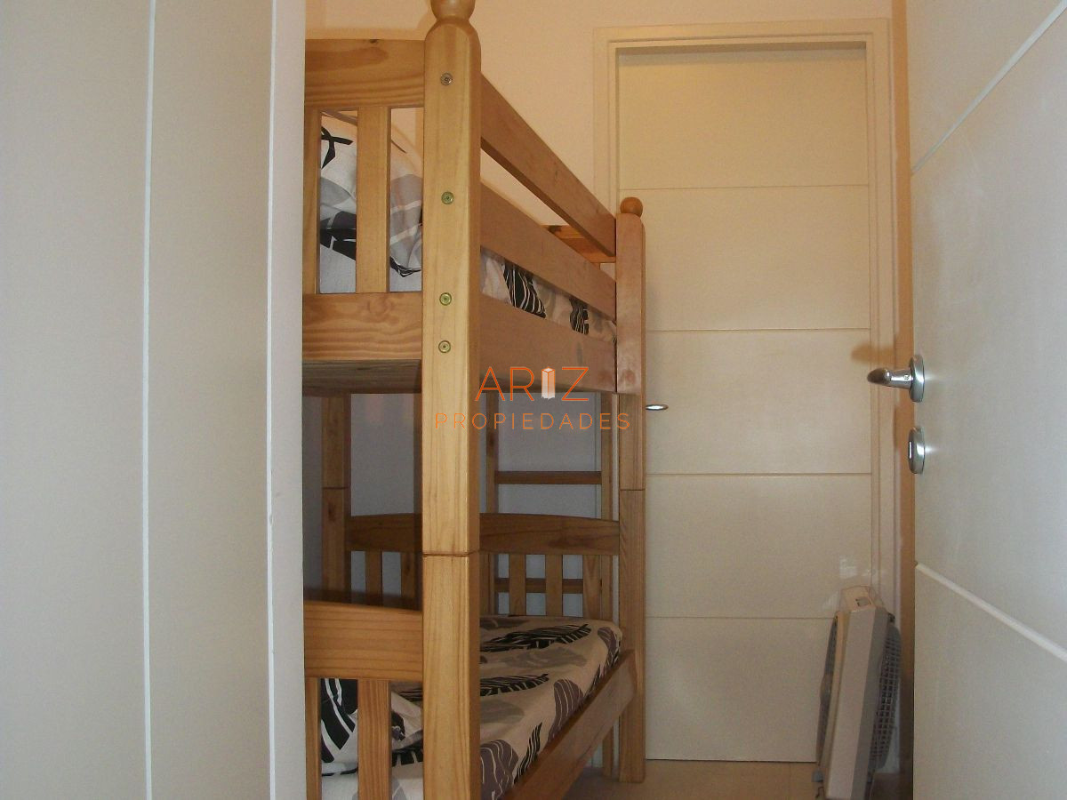 Apartamento ID.2348 - VENTA OPORTUNIDAD Apartamento, Playa Brava 3 dormitorios y 3 baños 