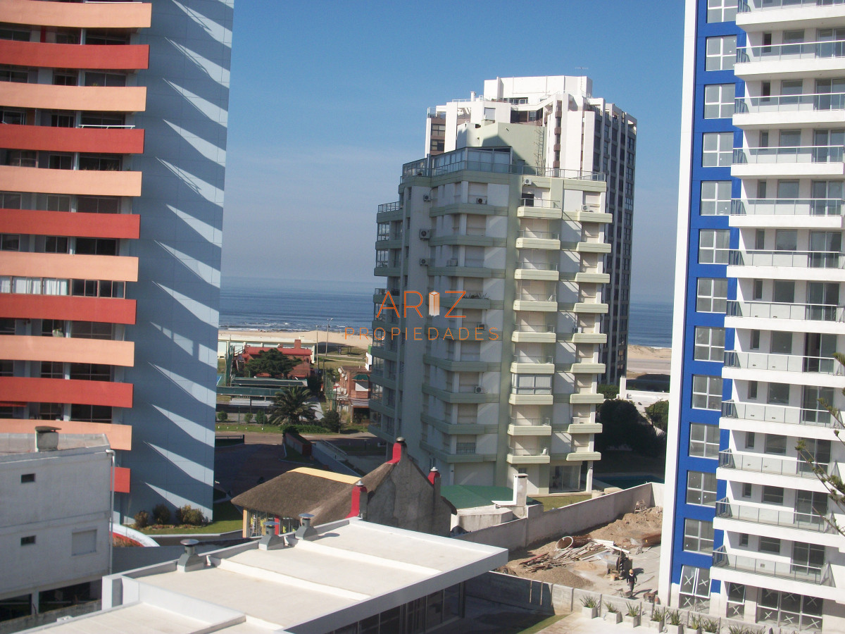 Apartamento ID.2338 - VENTA MUY BUEN PRECIO 2 DORMITORIOS Y MEDIO FOREST TOWER 