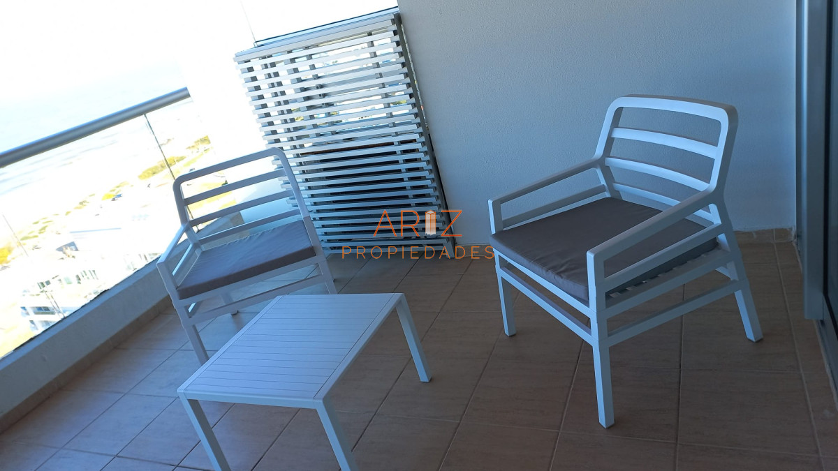 Apartamento ID.2160 - Hermoso apartamento con vista a Playa Brava GRANDES AMBIENTES 3 SUITES PUNTA DEL ESTE