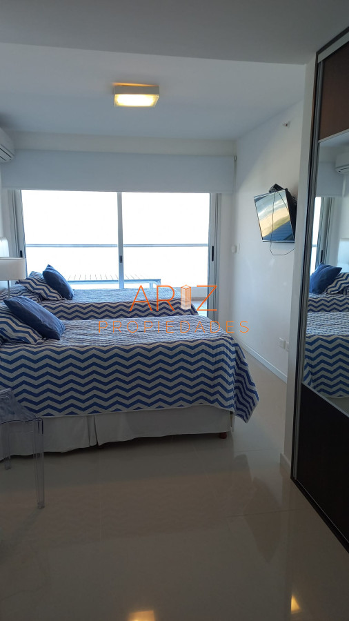 Apartamento ID.2160 - Hermoso apartamento con vista a Playa Brava GRANDES AMBIENTES 3 SUITES PUNTA DEL ESTE
